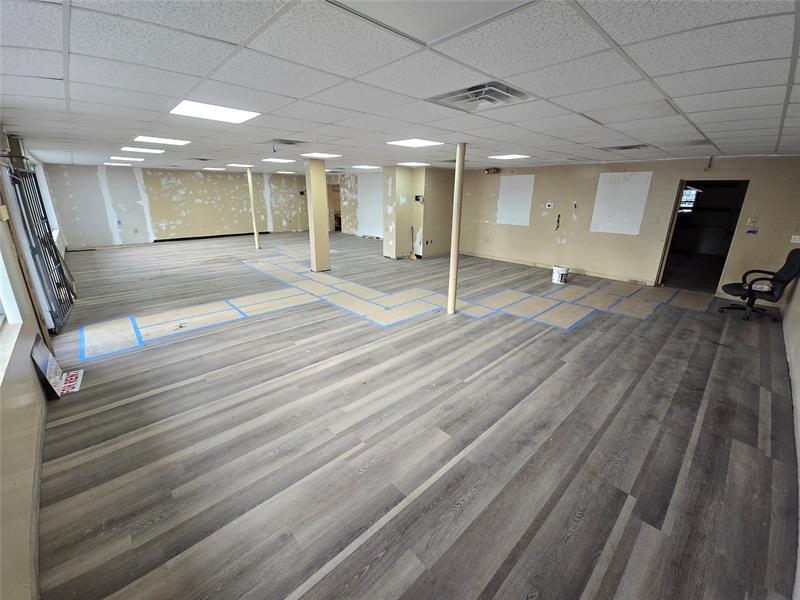 Splendid Commercial Building